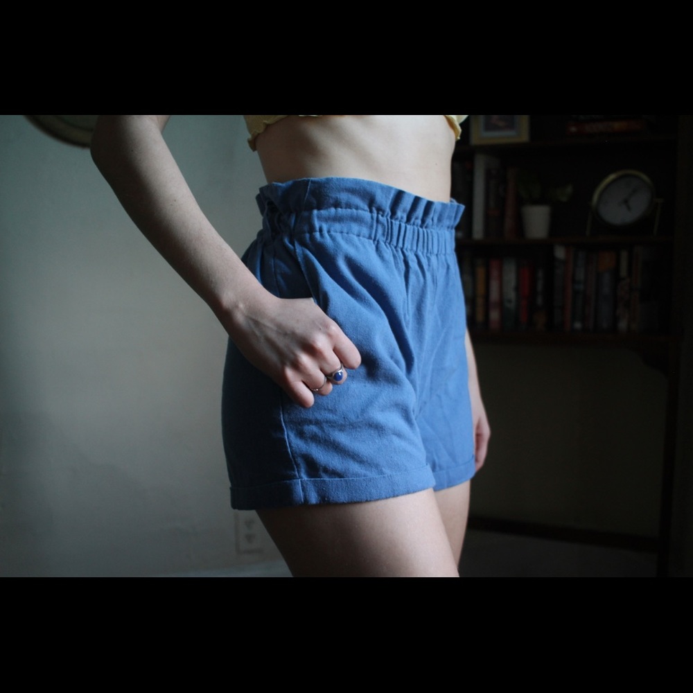 Draw string shorts 🦋✨ - Picture 2 of 4